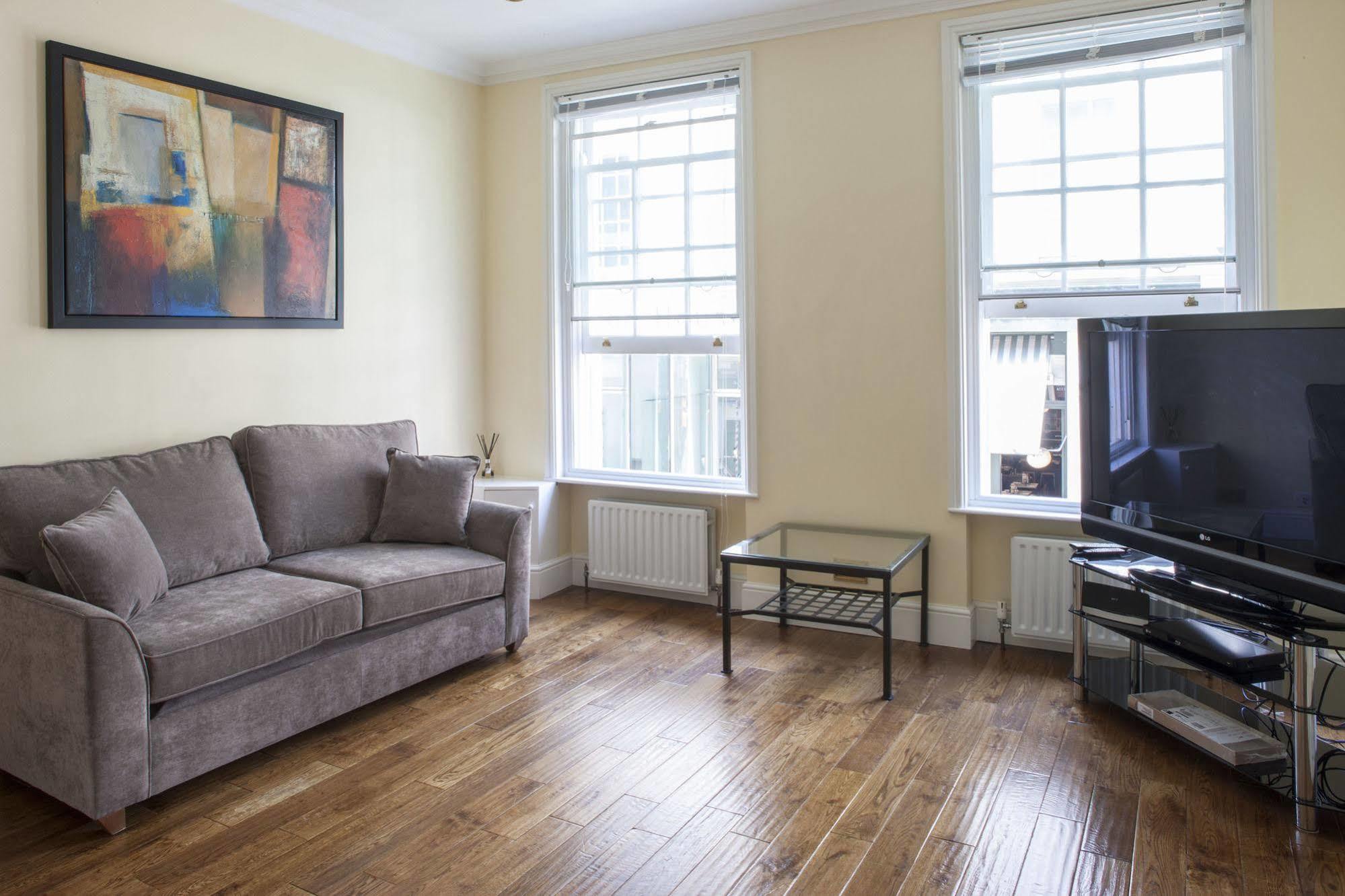 Piccadilly Circus Apartments London Exterior photo