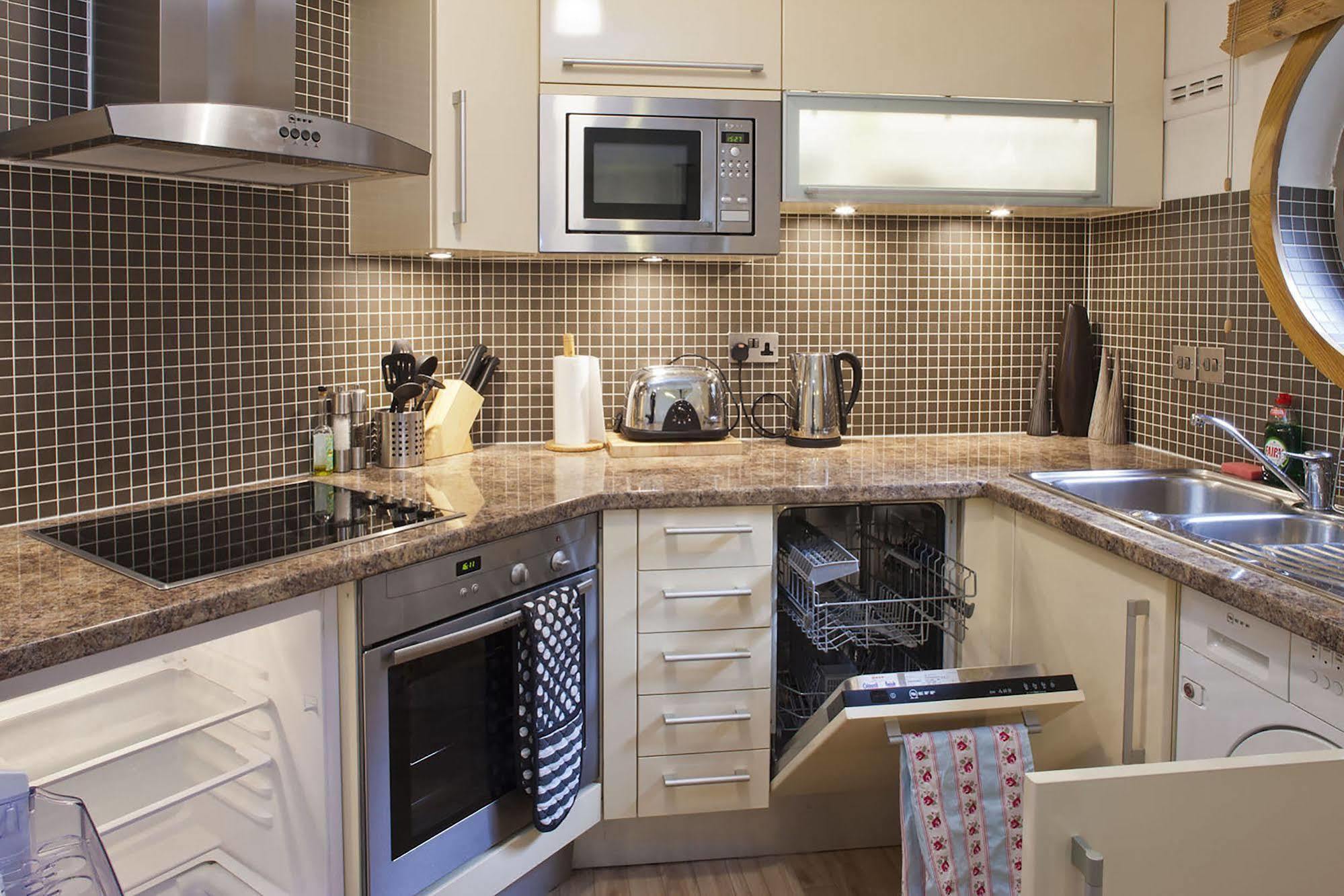 Piccadilly Circus Apartments London Exterior photo